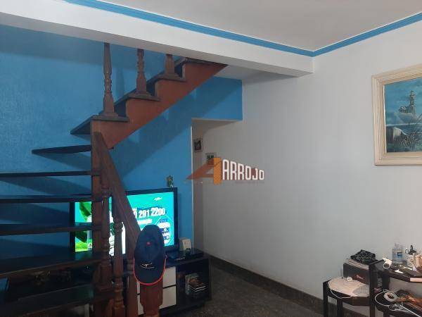 Sobrado à venda com 3 quartos, 148m² - Foto 2