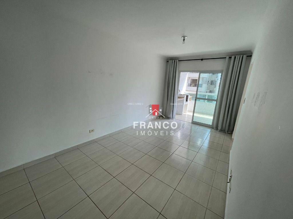 Apartamento à venda com 2 quartos, 85m² - Foto 7