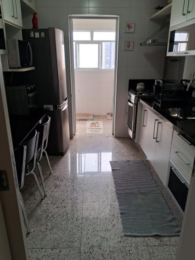 Apartamento à venda com 3 quartos, 84m² - Foto 1