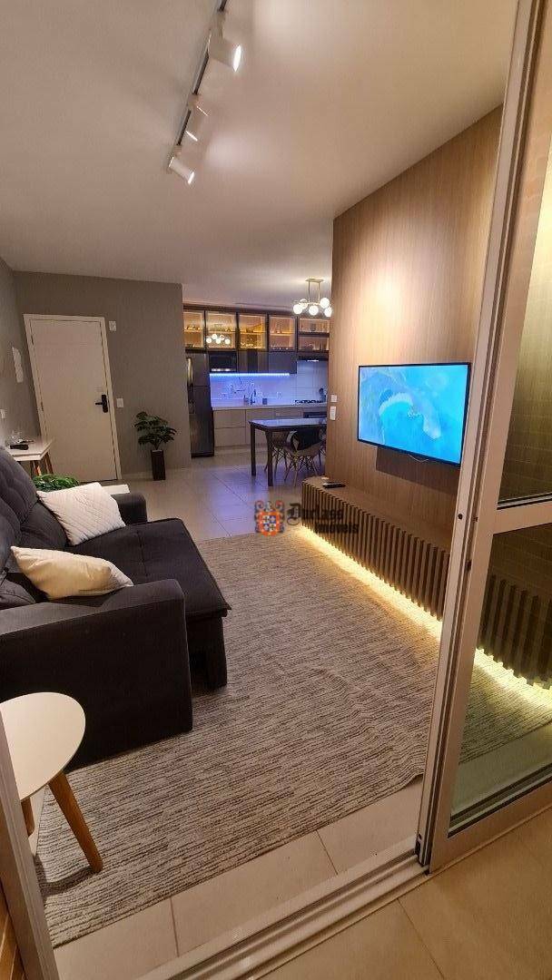 Apartamento à venda com 2 quartos, 77m² - Foto 14