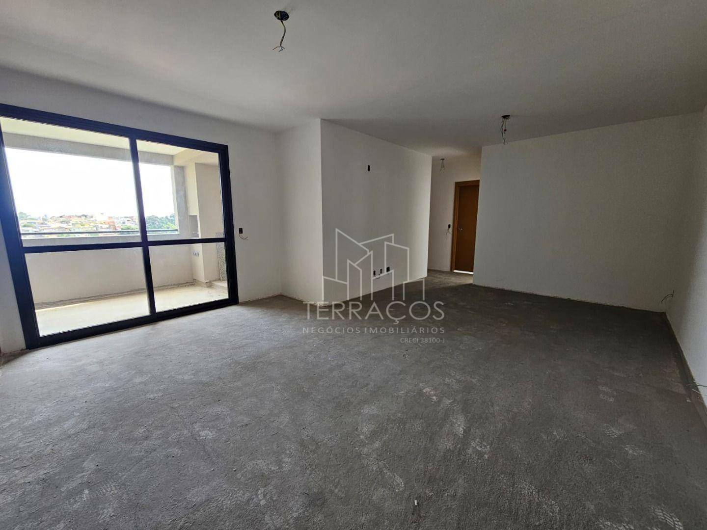 Apartamento à venda com 3 quartos, 105m² - Foto 1