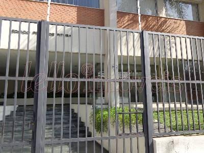 Apartamento para alugar com 3 quartos, 260m² - Foto 23