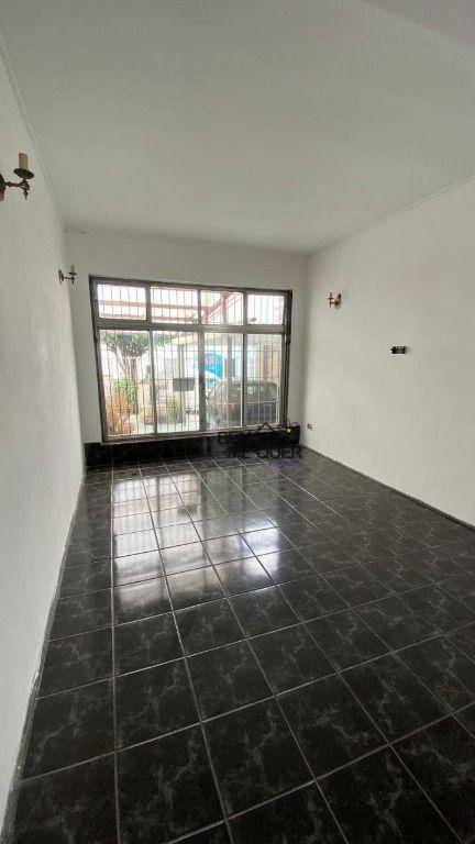 Sobrado à venda com 3 quartos, 138m² - Foto 2