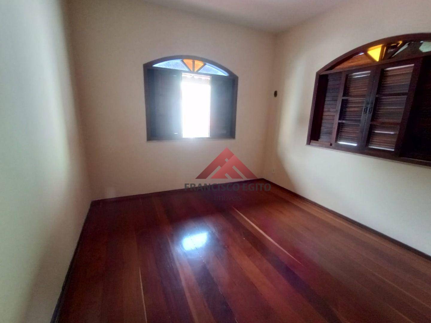 Casa à venda e aluguel com 4 quartos, 170m² - Foto 19