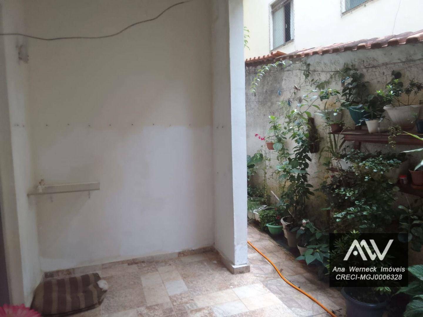 Casa à venda com 2 quartos, 120m² - Foto 15