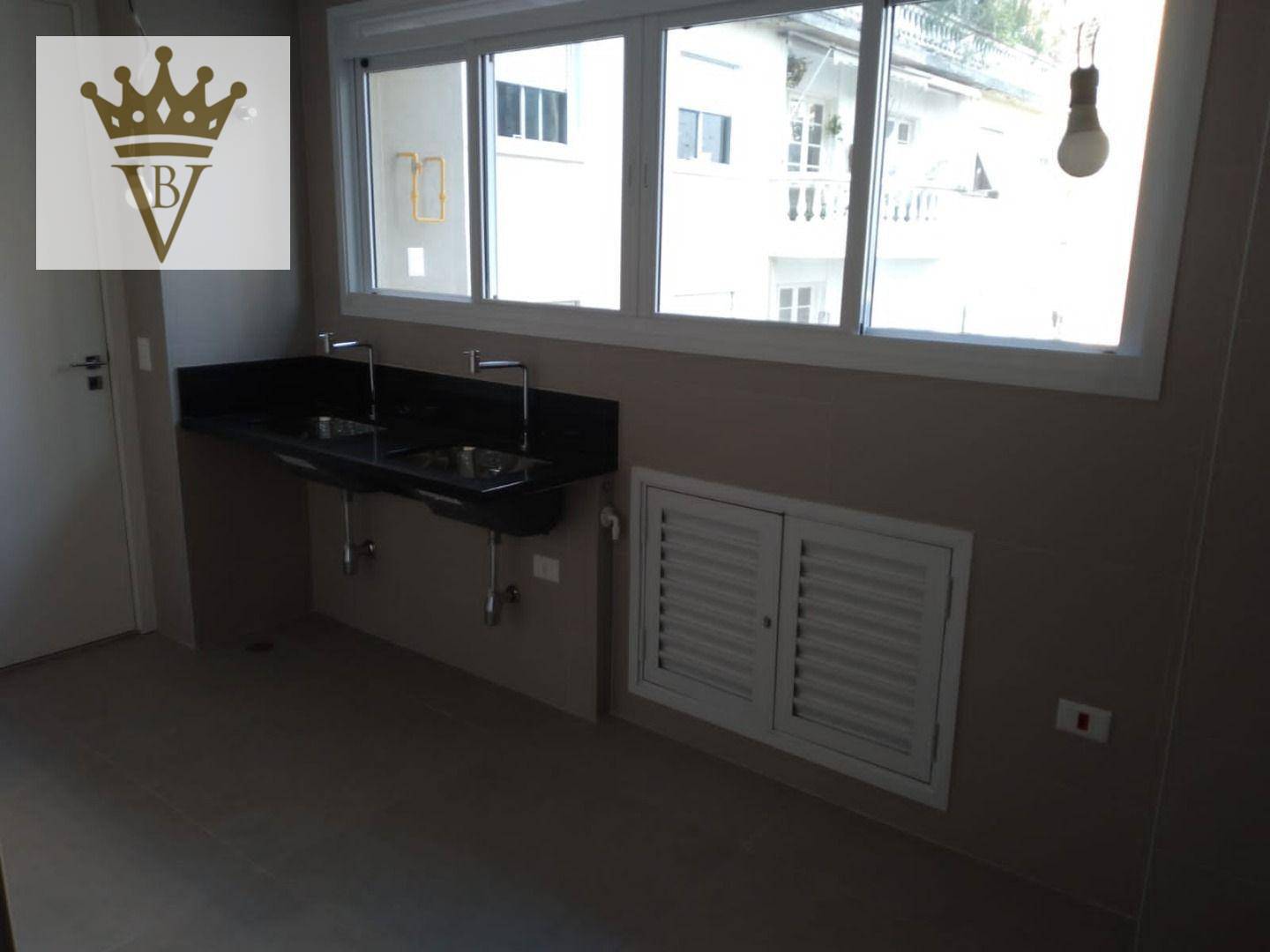 Apartamento à venda com 4 quartos, 330m² - Foto 11