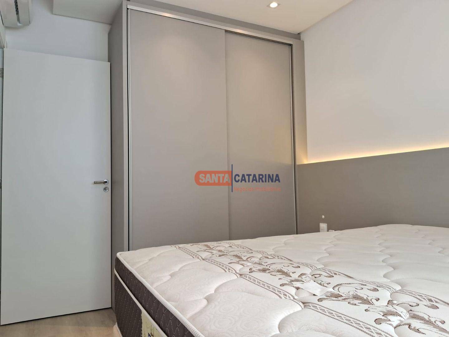 Apartamento à venda com 2 quartos, 74m² - Foto 13