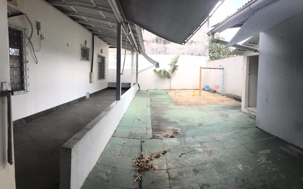 Casa à venda com 2 quartos, 288m² - Foto 7