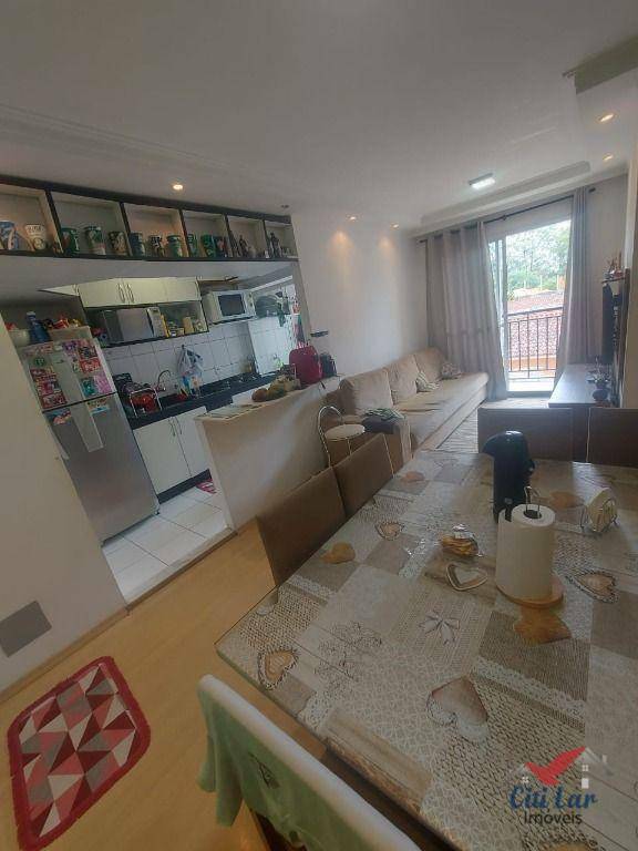 Apartamento à venda com 3 quartos, 72m² - Foto 3