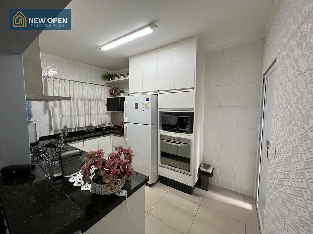 Casa à venda com 3 quartos, 100m² - Foto 23