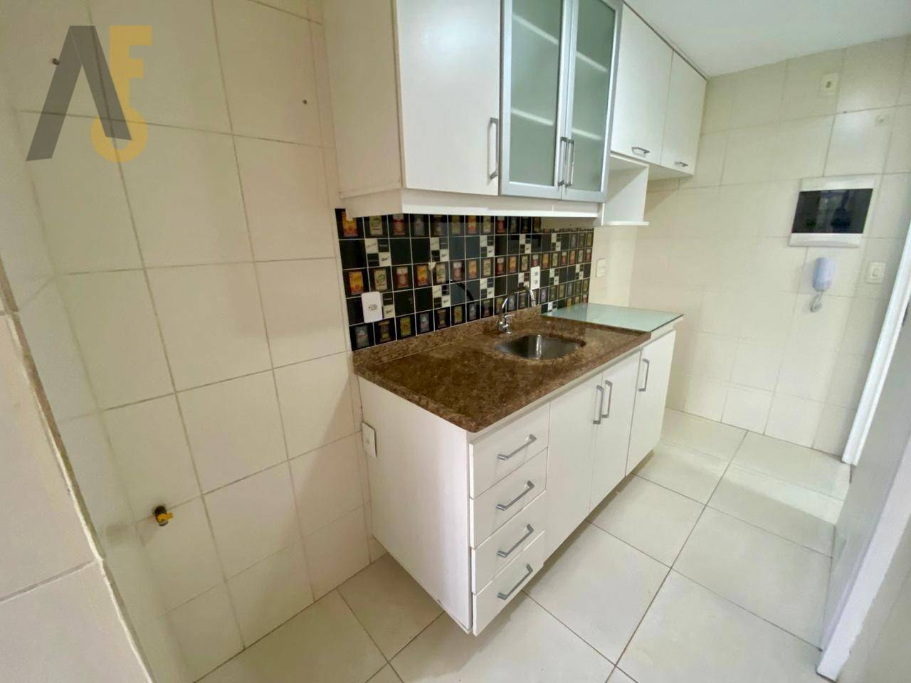 Apartamento à venda com 2 quartos, 64m² - Foto 13