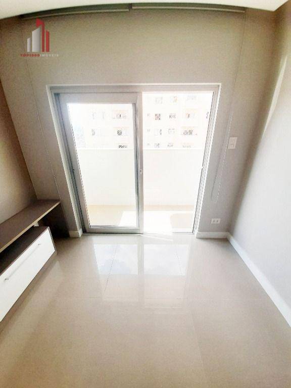 Apartamento à venda com 3 quartos, 83m² - Foto 4