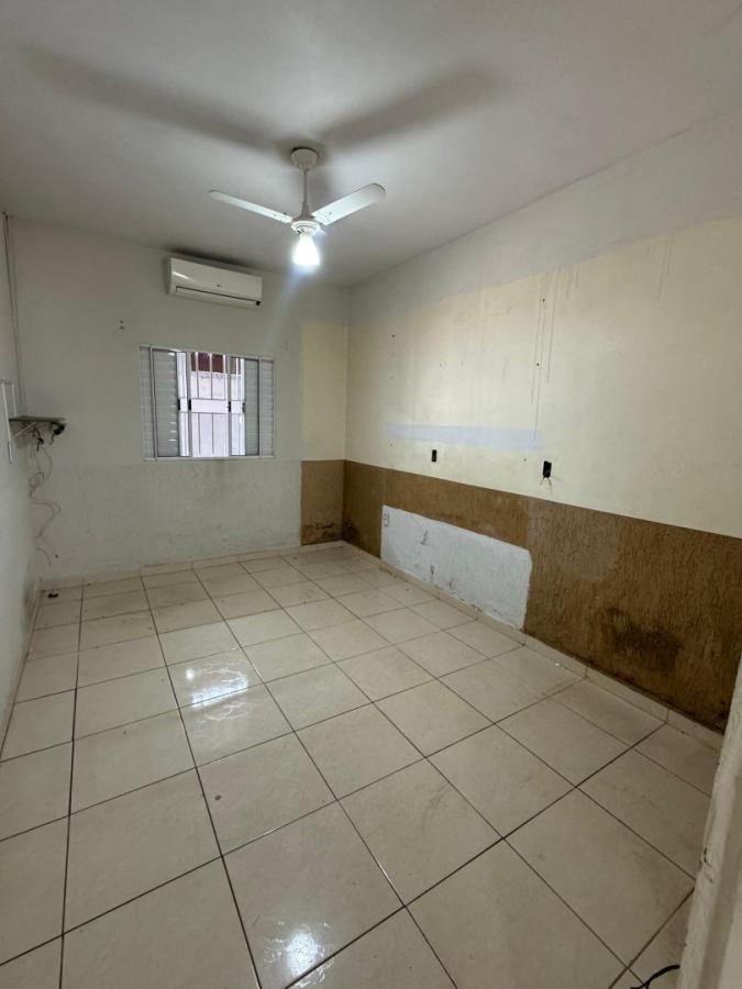 Casa para alugar com 2 quartos, 108m² - Foto 10