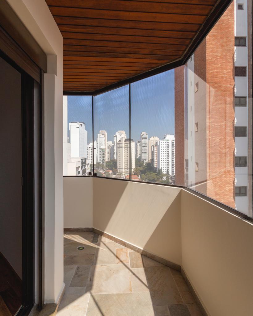 Apartamento à venda com 4 quartos, 220m² - Foto 3