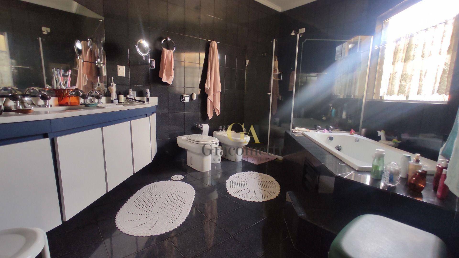 Casa de Condomínio à venda com 3 quartos, 384m² - Foto 29