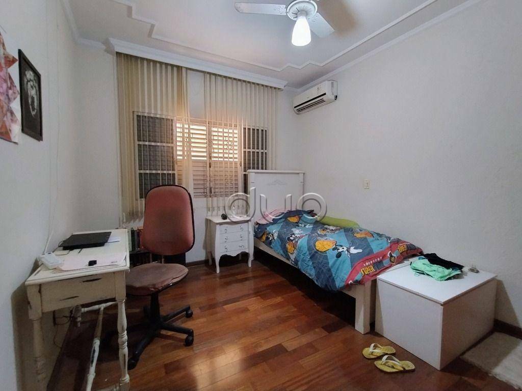 Casa à venda com 3 quartos, 189m² - Foto 32