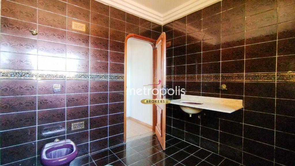 Sobrado à venda e aluguel com 3 quartos, 340m² - Foto 34