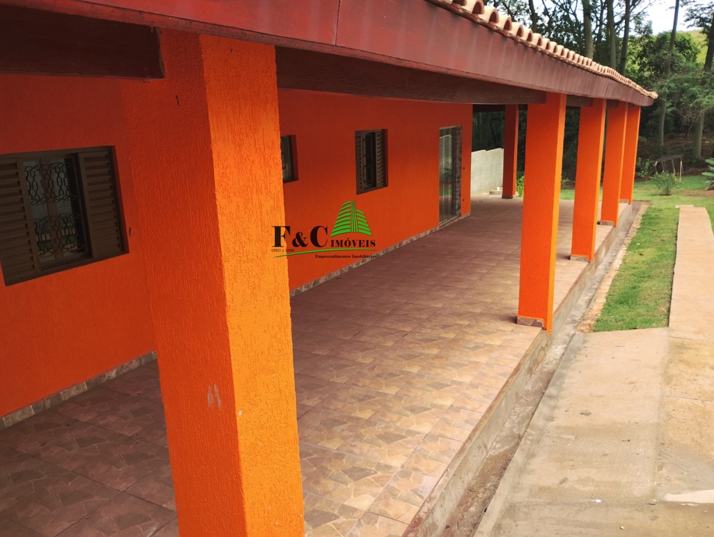 Chácara à venda com 2 quartos, 1000m² - Foto 1
