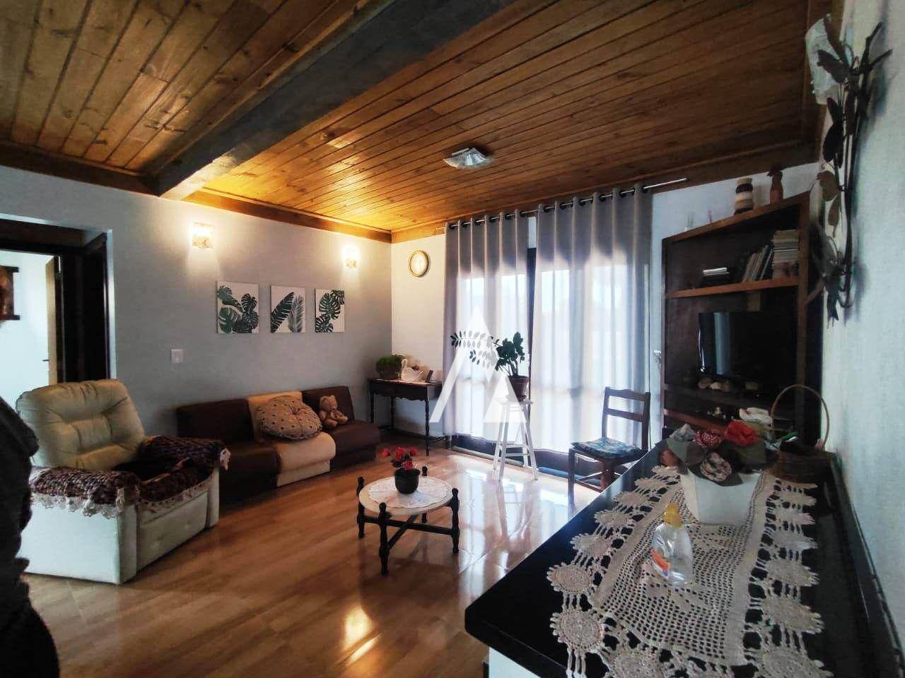 Casa à venda com 4 quartos, 206m² - Foto 2