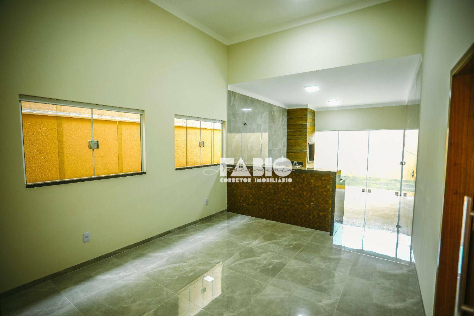 Casa à venda com 3 quartos, 109m² - Foto 4