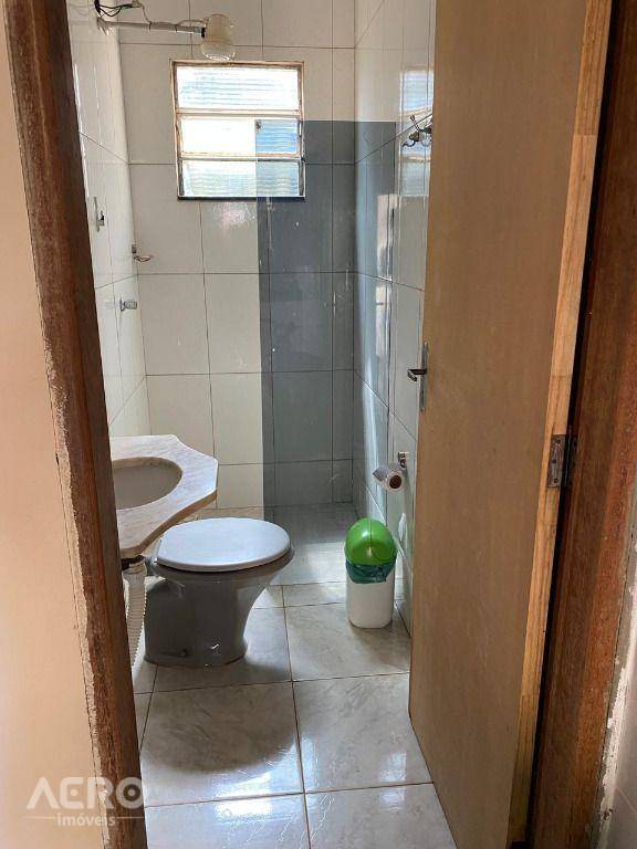 Casa à venda com 3 quartos, 169m² - Foto 47