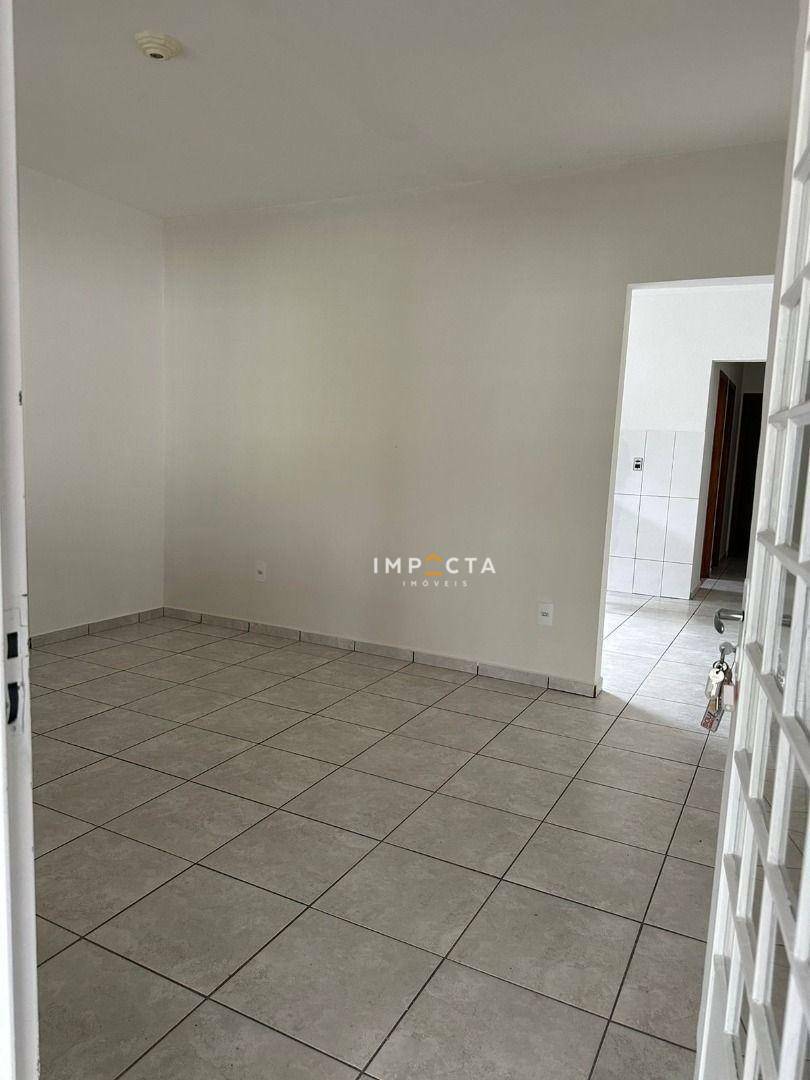 Apartamento à venda com 2 quartos, 65m² - Foto 3