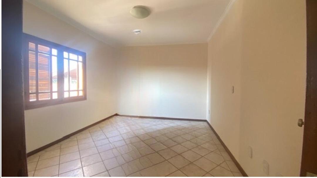 Casa de Condomínio para alugar com 3 quartos, 249m² - Foto 38