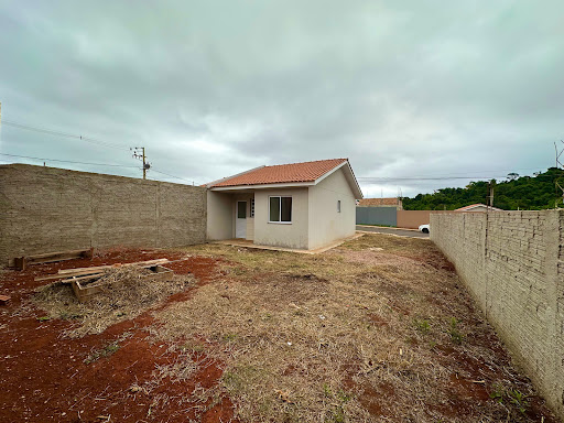 Casa à venda com 2 quartos, 60m² - Foto 1