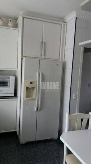 Apartamento à venda com 3 quartos, 105m² - Foto 9