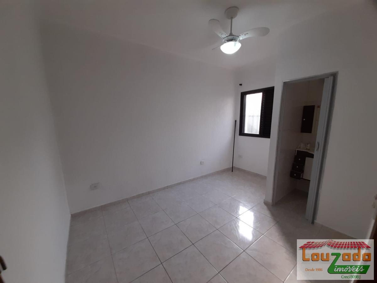 Casa à venda com 3 quartos, 298m² - Foto 17