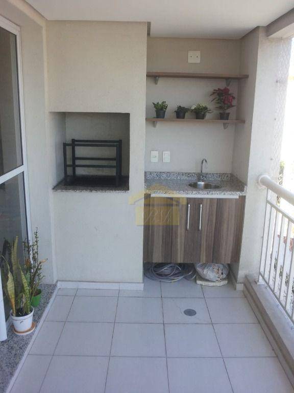 Apartamento à venda com 3 quartos, 90m² - Foto 1