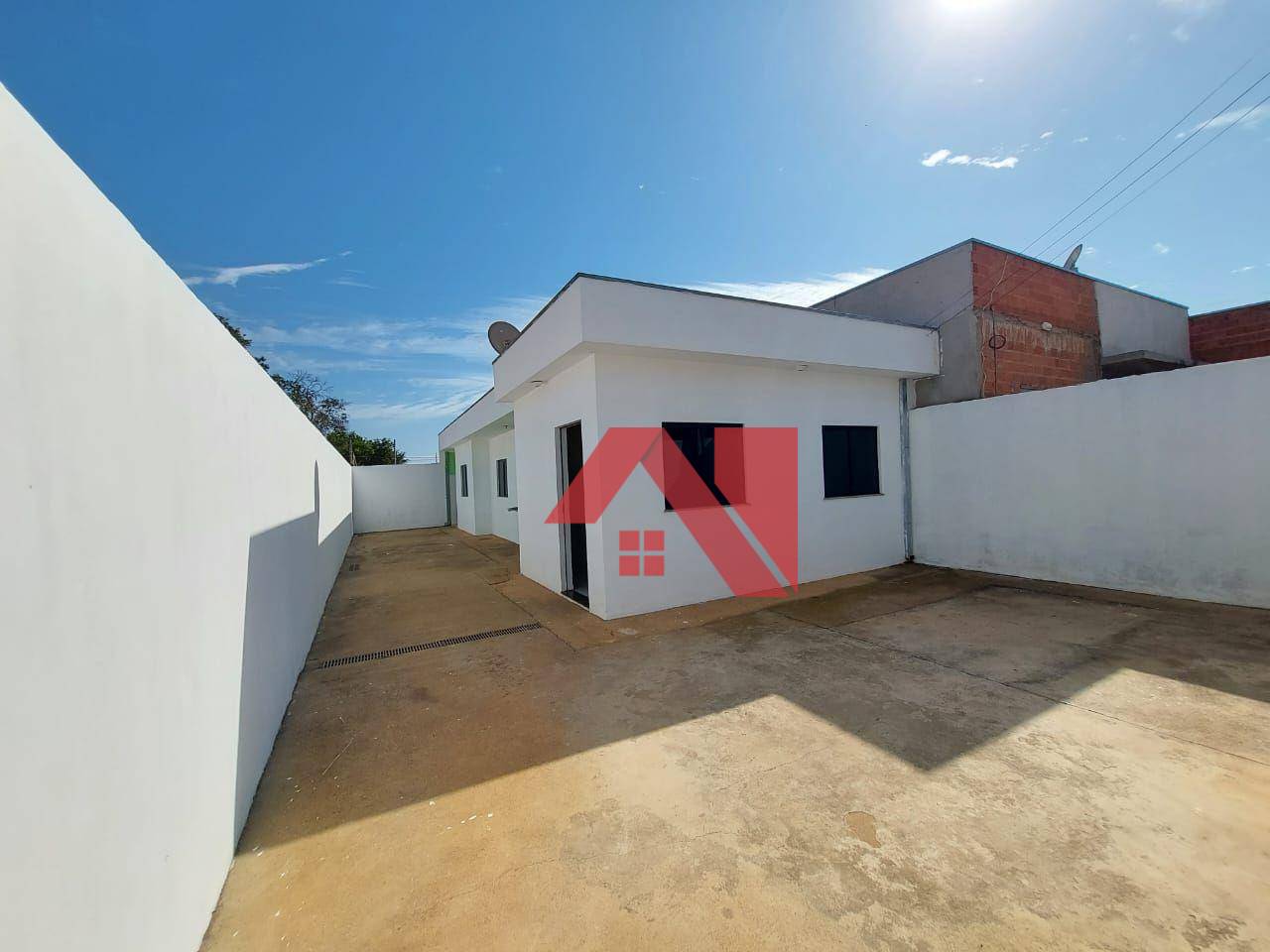 Casa à venda com 2 quartos, 75m² - Foto 14