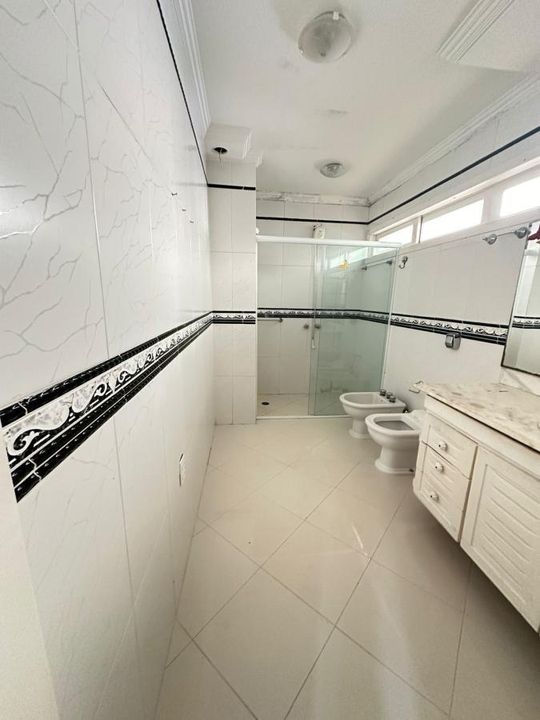 Casa de Condomínio à venda com 3 quartos, 250m² - Foto 15