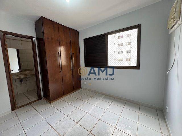 Apartamento para alugar com 3 quartos, 108m² - Foto 12