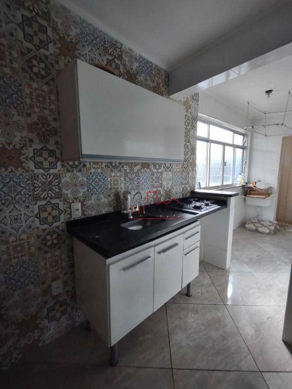 Apartamento à venda com 2 quartos, 60m² - Foto 17