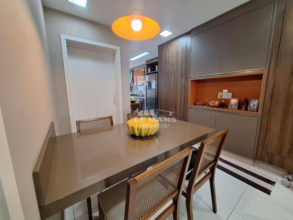 Apartamento à venda com 4 quartos, 278m² - Foto 5