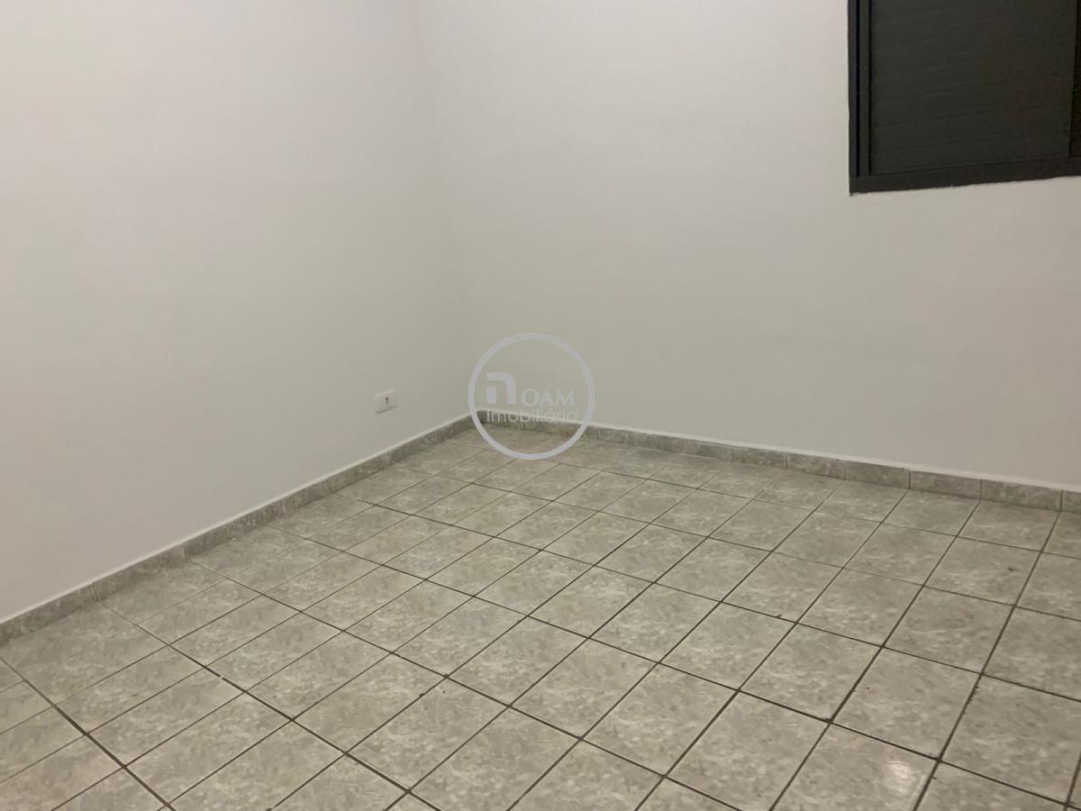 Apartamento à venda com 3 quartos, 73m² - Foto 2