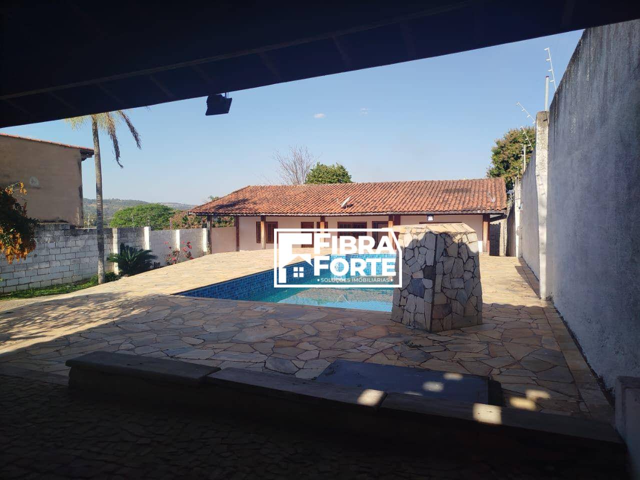 Casa, 3 quartos, 270 m² - Foto 1