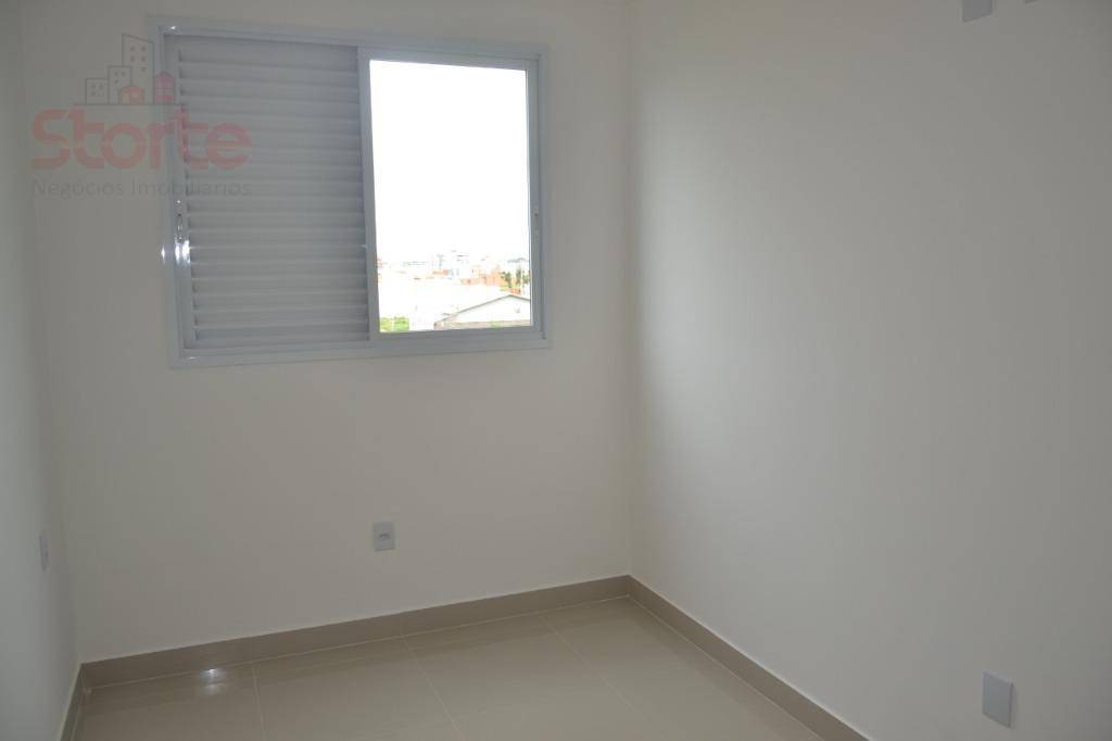 Apartamento à venda com 2 quartos, 60m² - Foto 7