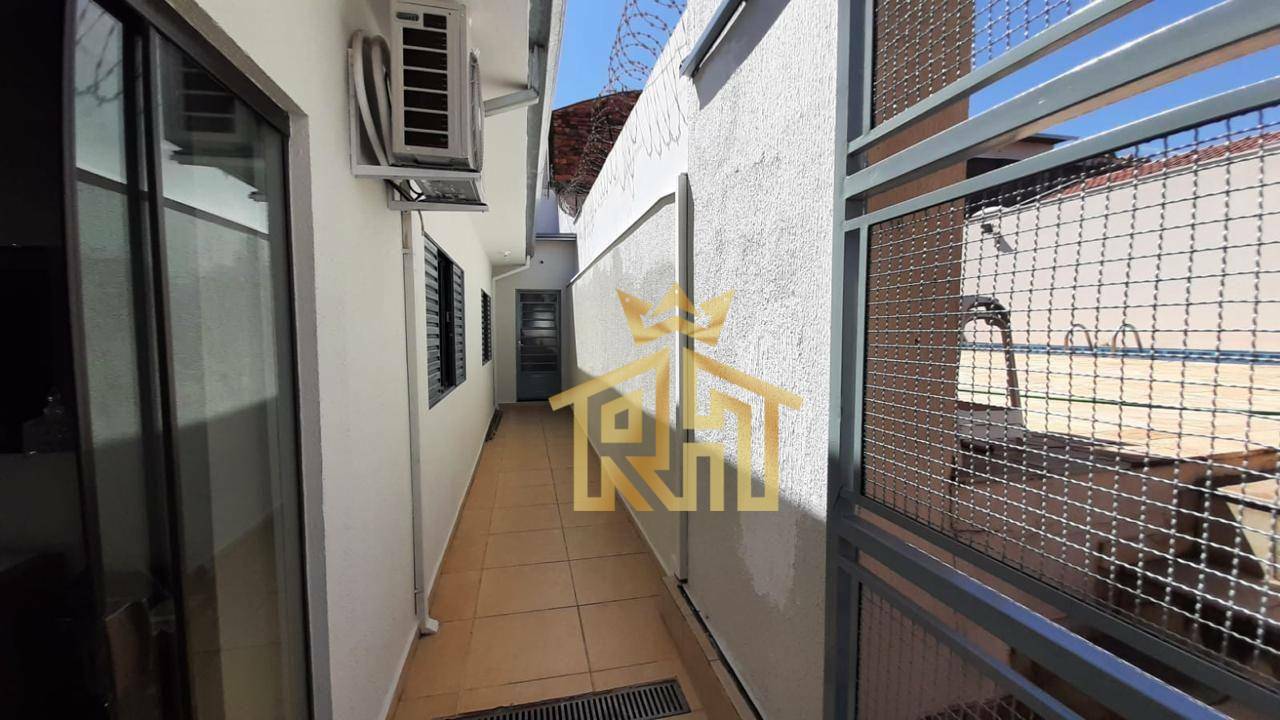 Casa à venda com 3 quartos, 171m² - Foto 4