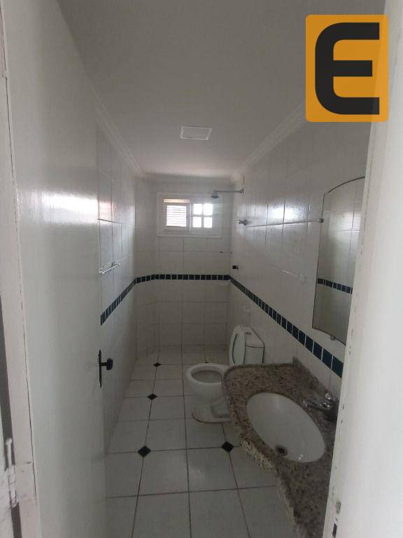 Casa para alugar com 3 quartos, 250m² - Foto 13