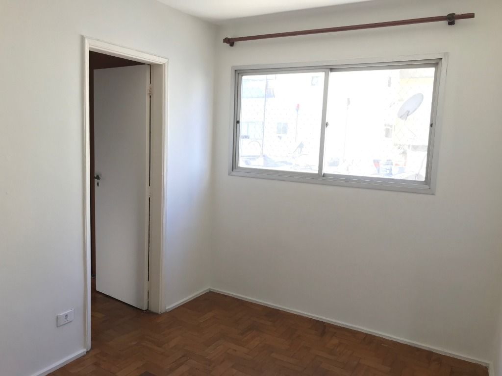 Apartamento à venda com 1 quarto, 35m² - Foto 1