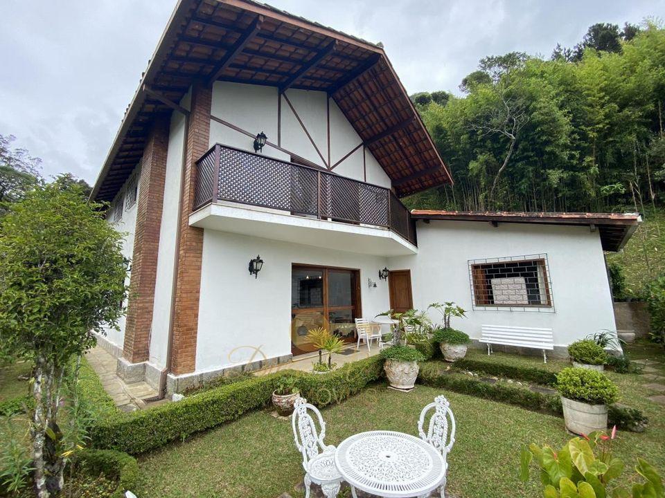 Casa de Condomínio à venda com 6 quartos, 190m² - Foto 2