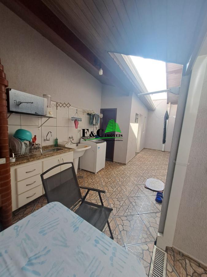 Casa à venda com 4 quartos, 152m² - Foto 17