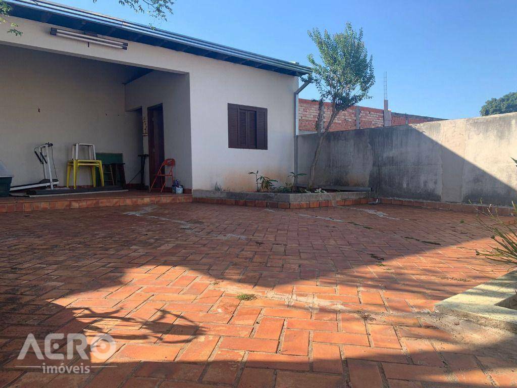 Casa à venda com 3 quartos, 234m² - Foto 26