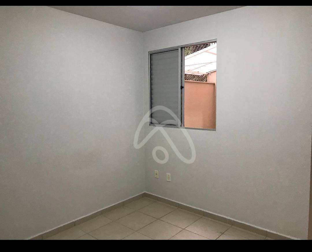 Apartamento à venda com 2 quartos, 1500m² - Foto 2