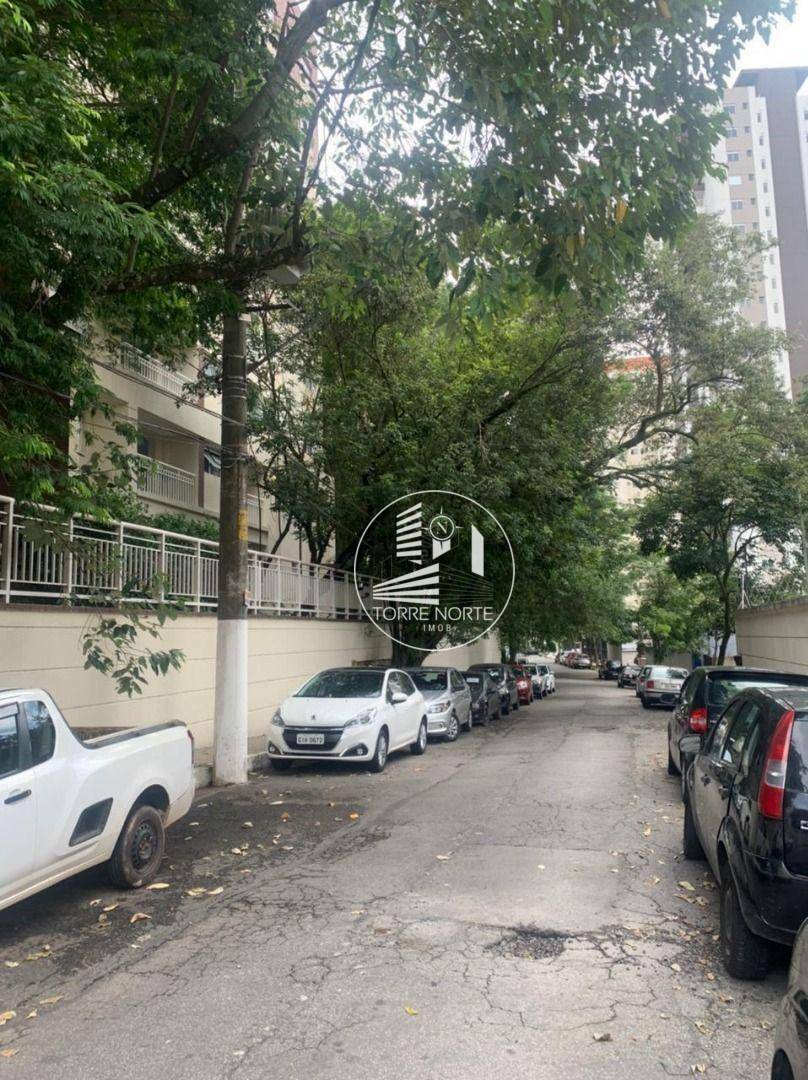 Apartamento à venda com 1 quarto, 40m² - Foto 13