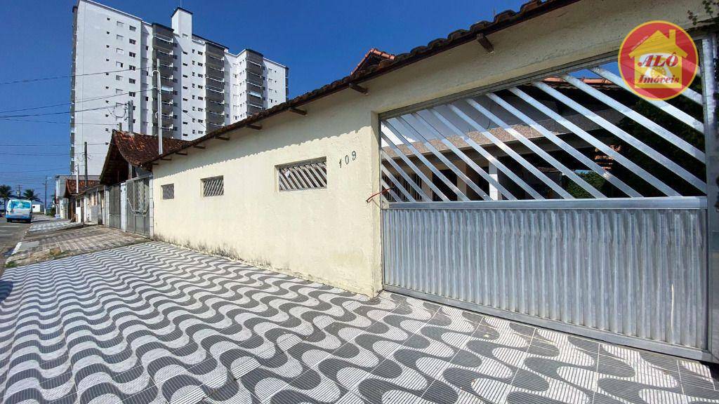 Casa à venda com 3 quartos, 100m² - Foto 4