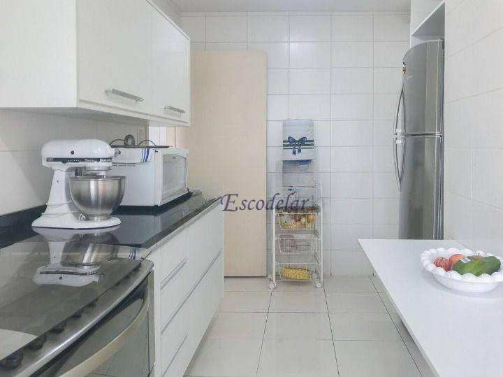 Apartamento à venda com 3 quartos, 180m² - Foto 7