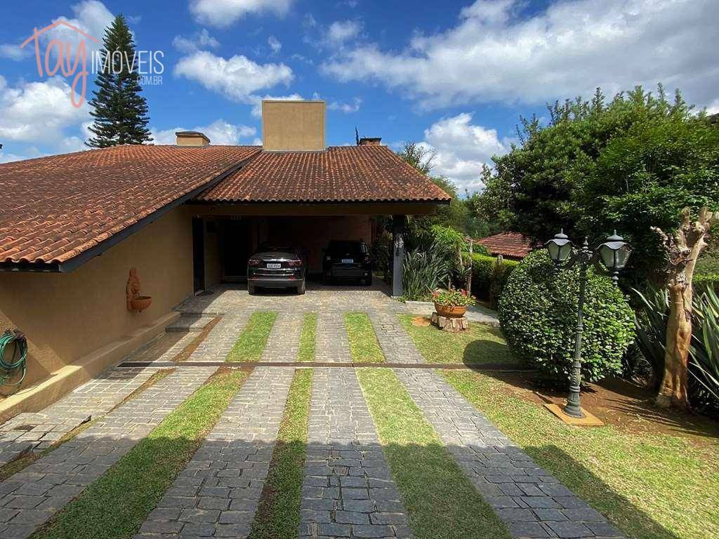 Casa à venda com 3 quartos, 334m² - Foto 4